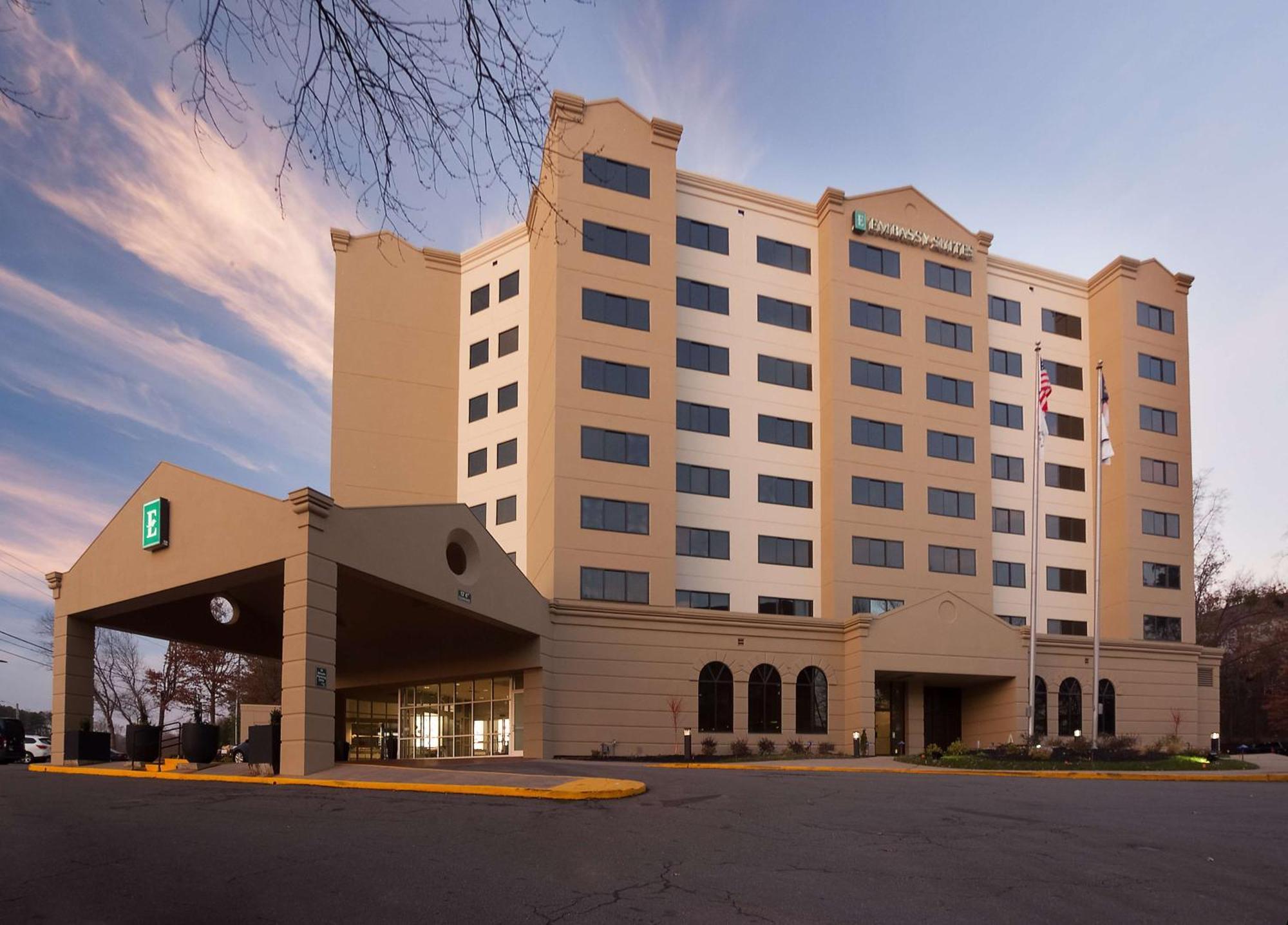 Hotel Embassy By Hilton Crabtree 3*