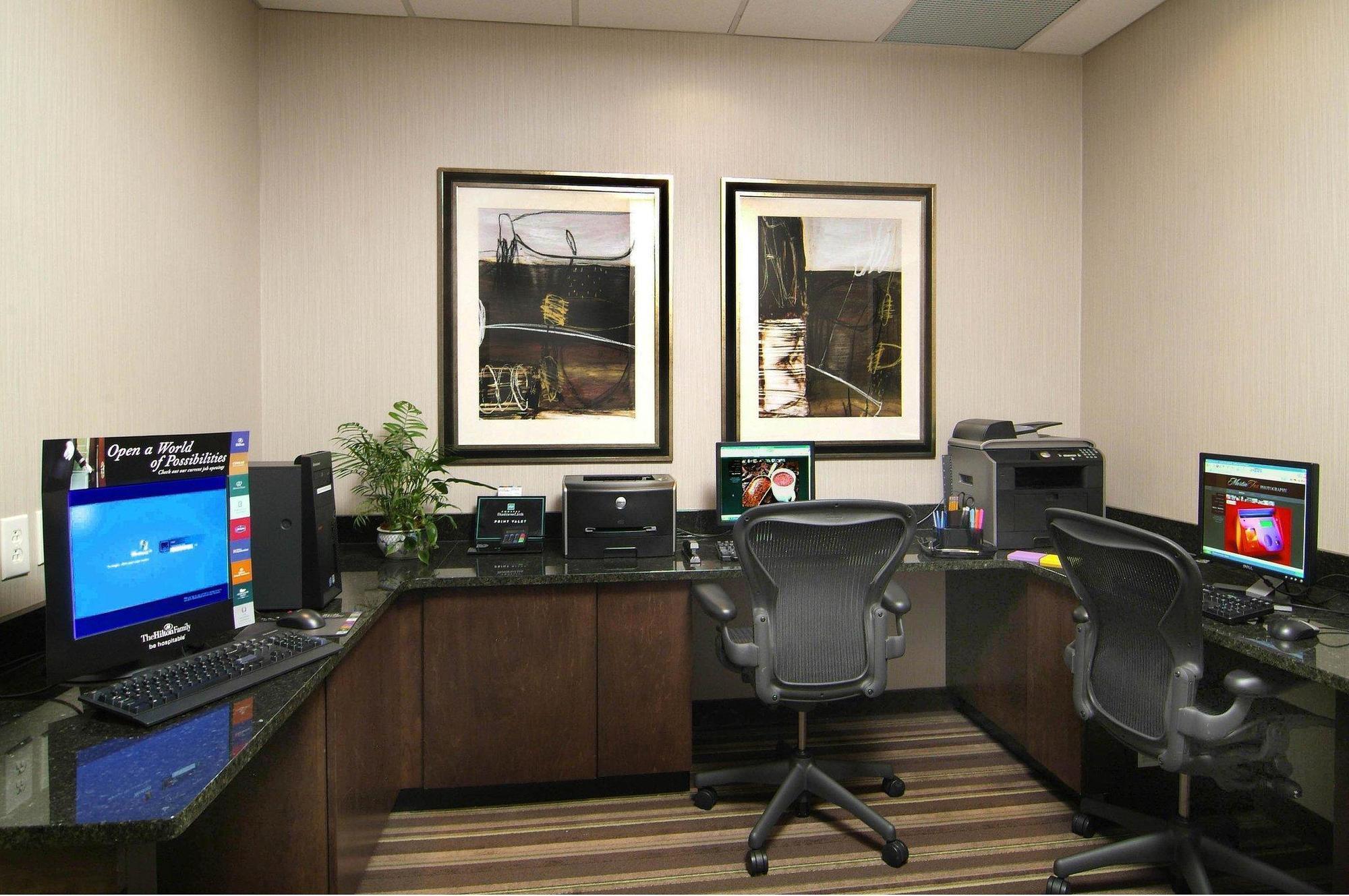 Embassy By Hilton Crabtree 3*